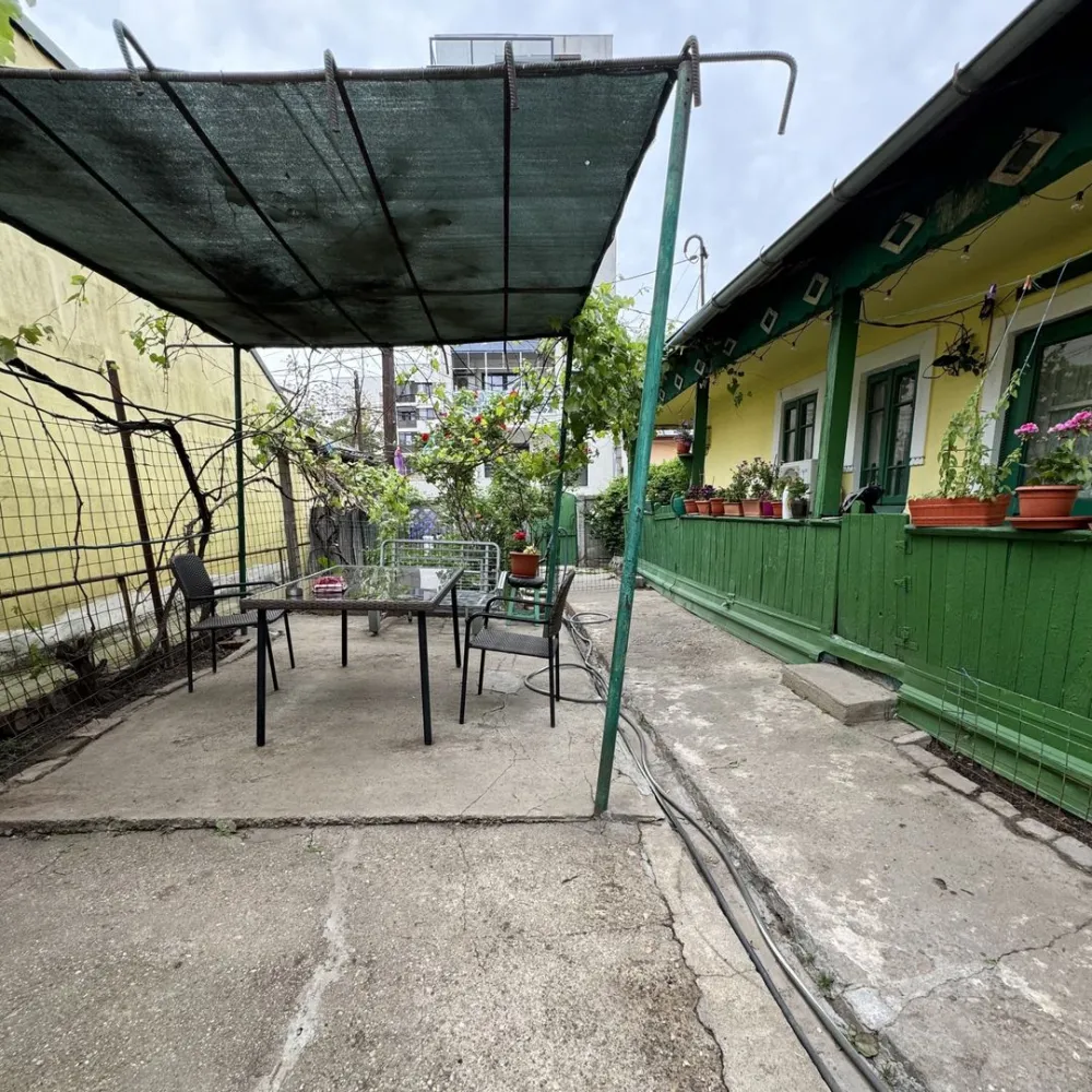 Casa cu teren zona Mărțișor langa parc Lumea Copiilor Brâncoveanu