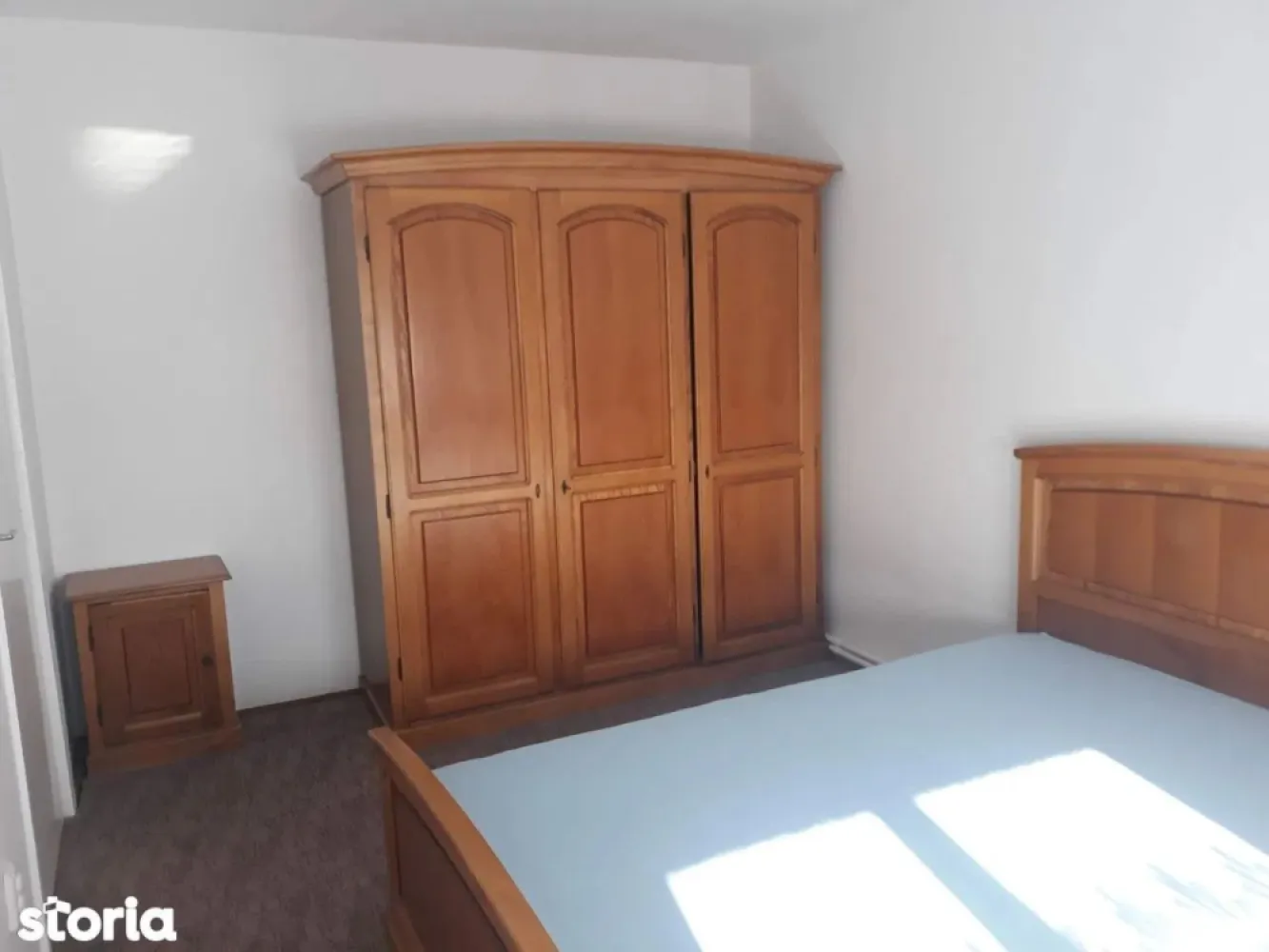 Ag EUROPA vinde ap. 2 cam renovat la etajul 4 în zona ultracentrala. - Agentia EUROPA vinde apartament finisat cu doua camere decomandate la etajul 4 în zona ultracentrala.