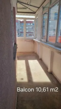 Apartament 3 camere, Clucerului