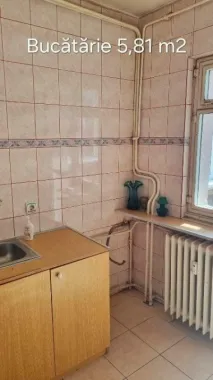 Apartament 3 camere, Clucerului
