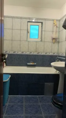 APARTAMENT 3 CAMERE, decomandat, cartier Baneasa, particular