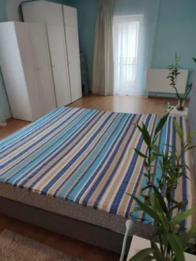 Proprietar, vand vila individuala Siseşti, singur in curte