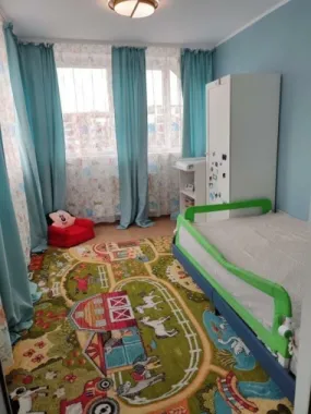 Proprietar, vand vila individuala Siseşti, singur in curte