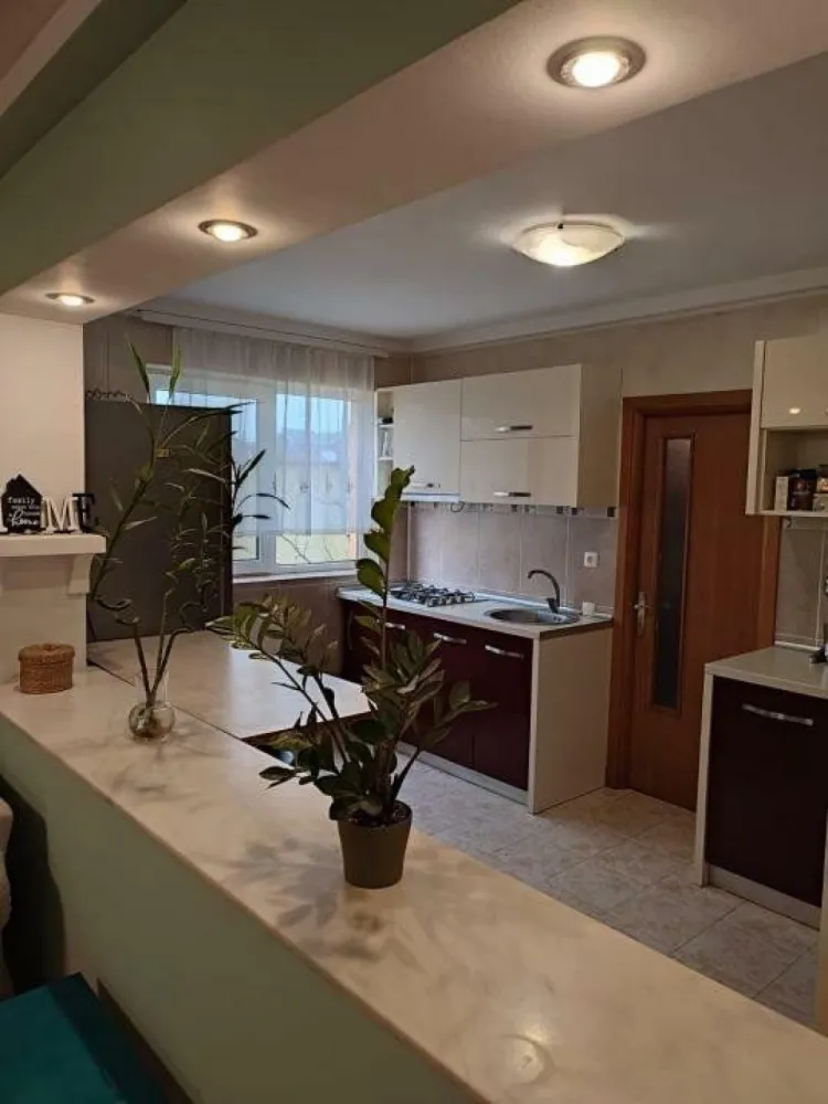 Proprietar, vand vila individuala Siseşti, singur in curte