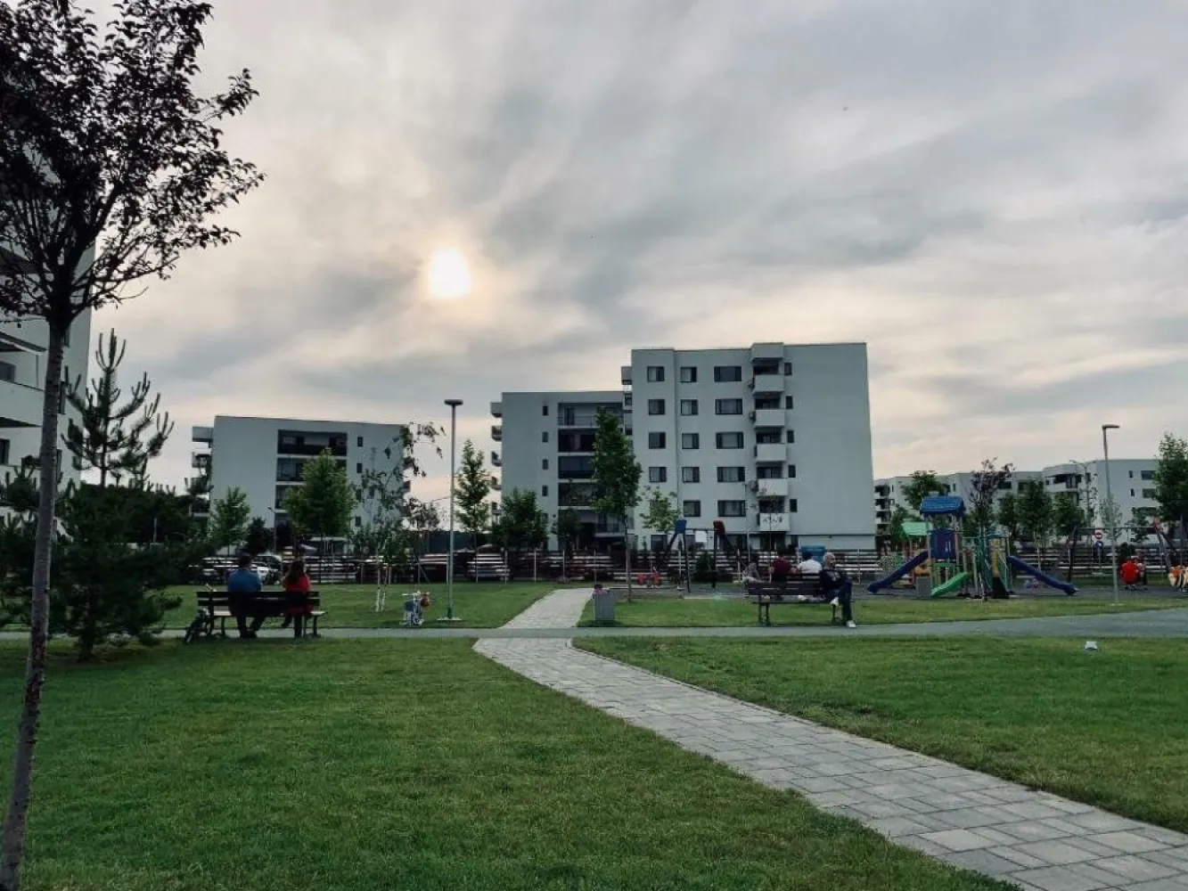 Apartament spaţios şi modern Greenfield Baneasa - 3 camere, 76 mp, parcare
