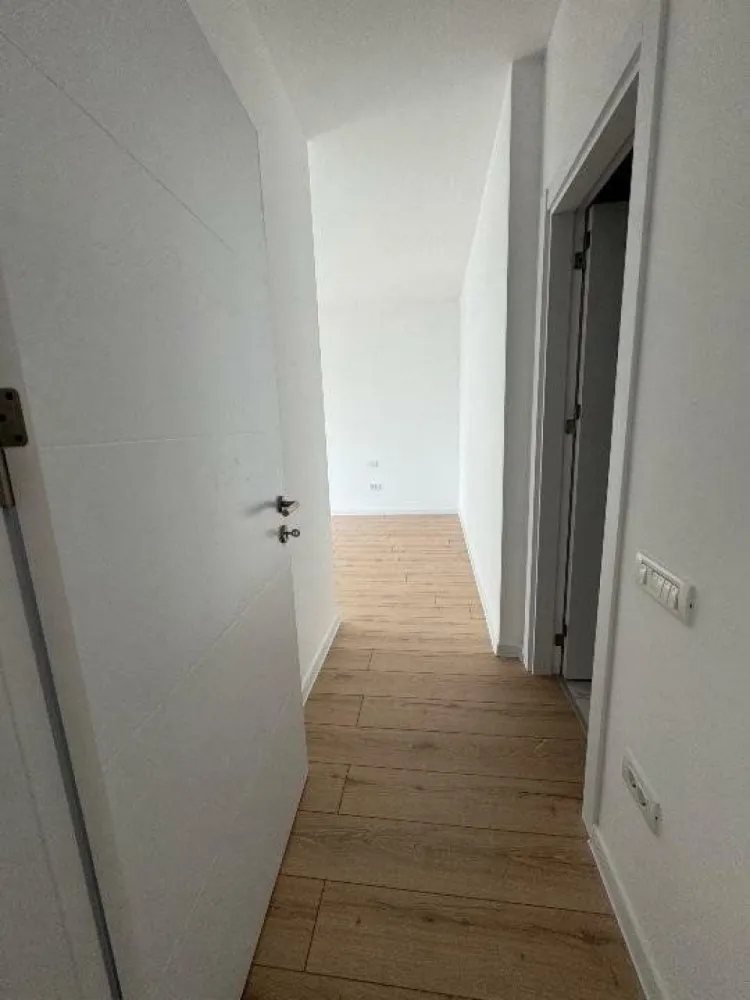 Pers fizică - Apartament de vis cu 3 camere şi vedere superba spre lac!