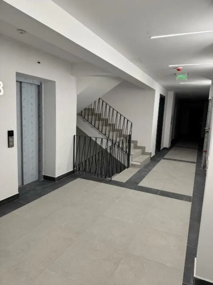 Pers fizică - Apartament de vis cu 3 camere şi vedere superba spre lac!