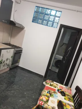 Vand garsoniera in casa nationalizata sector 3