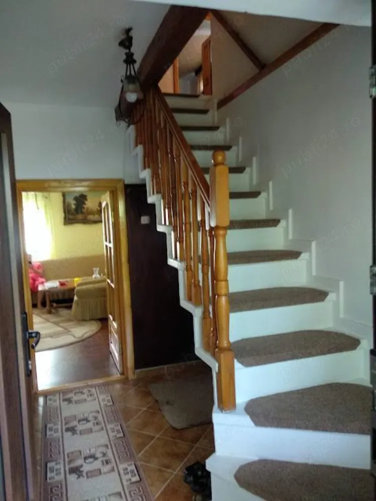 Casa, 3 dormitoare si living, de vînzare în Copou, an constr.2004