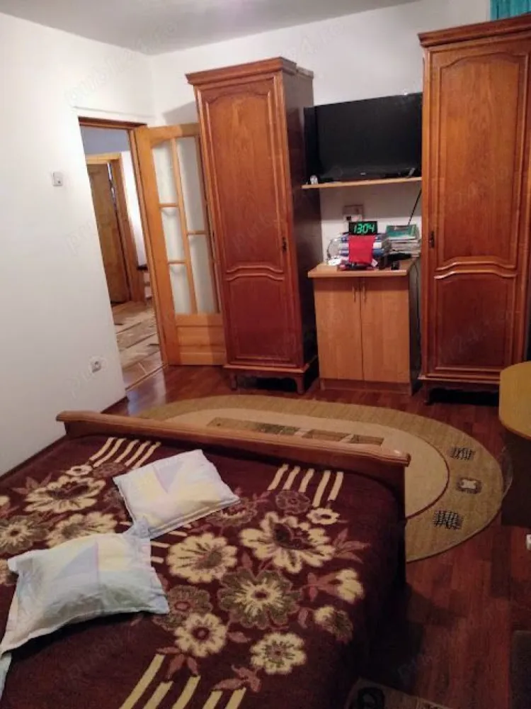 Casa, 3 dormitoare si living, de vînzare în Copou, an constr.2004
