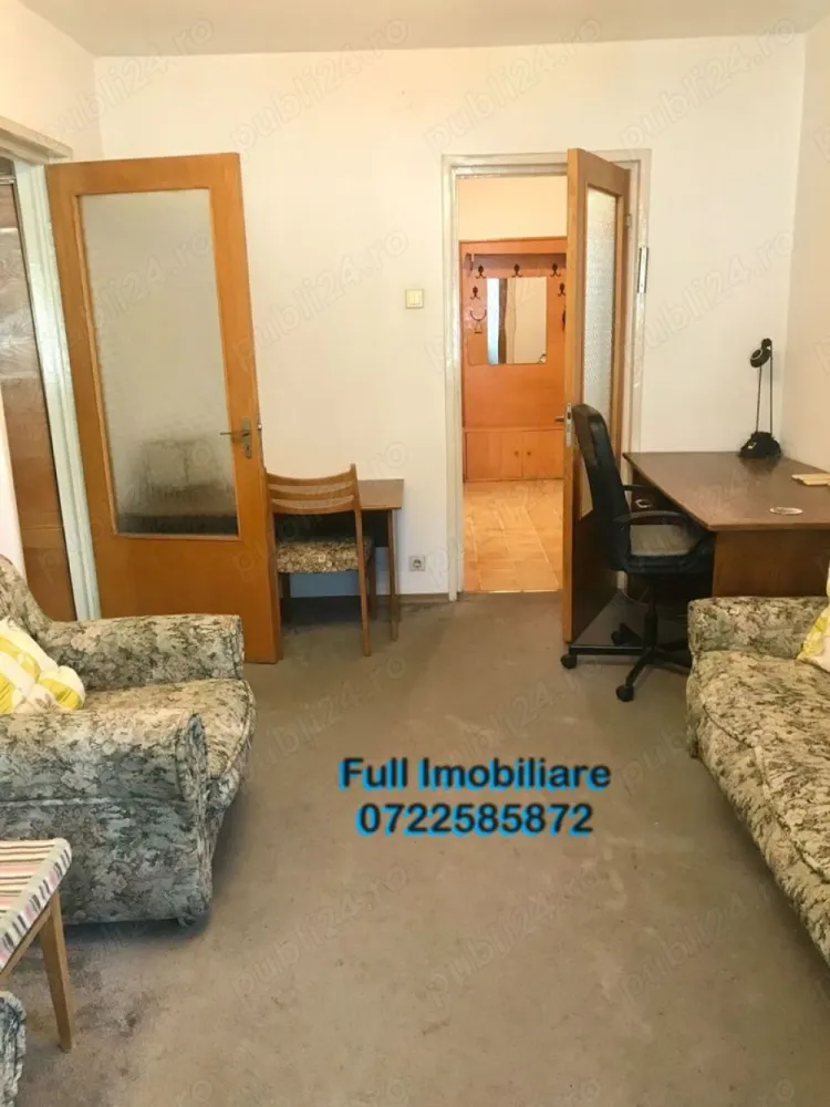 Timpuri Noi-Facultati - Vand 2 camere 54 MP, semidecomandat, 2 10, bloc 1985, 2 balcoane, 3 aparate AC, se vinde mobilat si utilat clasic, liber. Ideal pentru familie sau investitie pentru inchiriere. Apartamentul poate fi transformat in 3 camere prin unirea bucatsriei cu balconul si holul care sunt foarte generoase si poate fi transformat in apartament decomandat. In apropiere se gasesc Metrou Timpuri-Noi, cca.7 min, Parcul Tineretului, Piata Norilor, Facultstile Titulescu si Maiorescu, la cca. 20 min de mers pe jos de Centrul Vechi . pret 125.000 EURO