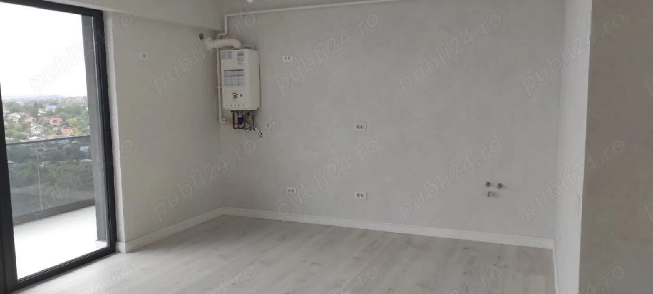 Apartament cu 2 camere de vânzare, direct de la dezvoltator - Copou - Te invităm să descoperi un apartament deosebit, situat în una dintre cele mai căutate zone din Iași, Copou, cu o priveliște spectaculoasă asupra Grădinii Botanice! Acest apartament modern, de 63 mp, se află la etajul 3 din 3 într-un bloc nou, construit cu atenție la detalii. Detalii apartament: - Suprafață utilă: 63 mp - 2 camere spațioase, ideale pentru confortul tău - Etajul 3, bloc nou, finisaje premium - Priveliste impresionantă către Grădina Botanică - Preț: 158.000 EUR + TVA Achiziționare directă de la dezvoltator, fără comision! Acest apartament este alegerea perfectă pentru cei care își doresc o locuință într-o zonă verde și liniștită, dar și o investiție de valoare în timp. Contactează-ne pentru mai multe detalii și pentru a programa o vizionare: