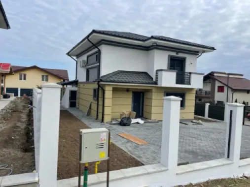 Casa single Iasi-strada Podisului (Platoul Insorit)-asfalt
