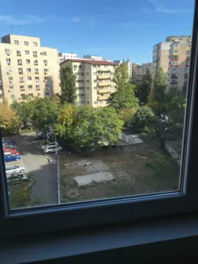 particular vand garsoniera zona tineretului sector 4
