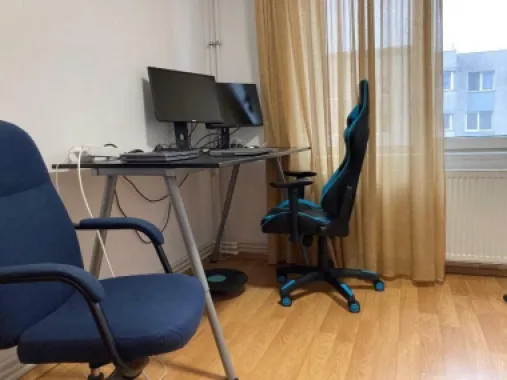 Apt 3cam renovat 69mp, dotat cu CT, AC , an 1985 etaj 7/8, mobilat