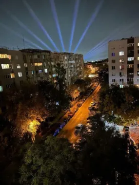 Apt 3cam renovat 69mp, dotat cu CT, AC , an 1985 etaj 7/8, mobilat