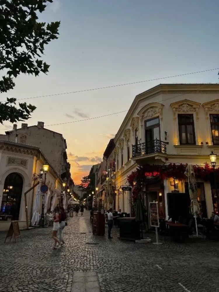 Garsonieră în Centru Istoric Vechi - Direct Proprietar