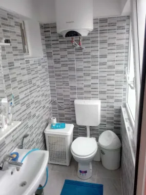 Vând apart. 3 camere-semidec-2bai-69mp-la 50 m de gură metrou Dristor1