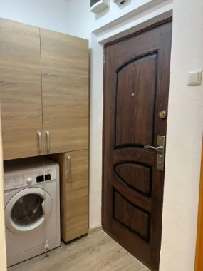 Vanzare garsoniera Piata Alba Iulia, Decebal, str. Moise Nicoara