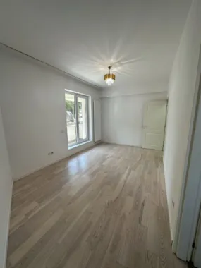 Apartament 3 Camere+curte 60mp - Bucur Obor