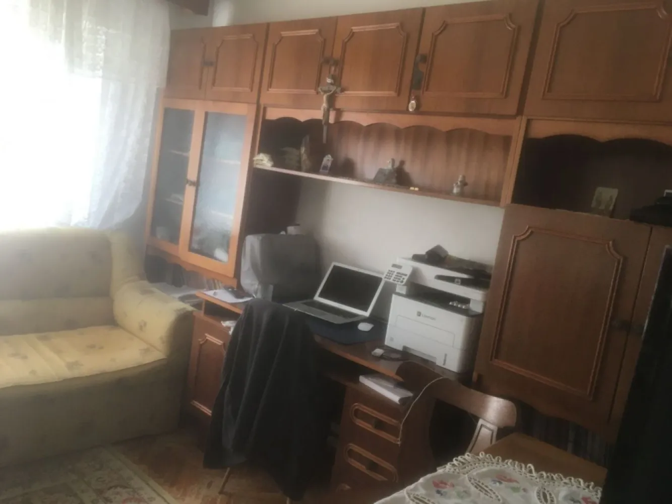 Ag BRASADAS vinde ap. 4 cam 93mp la etajul 3 în Carpați 2. - Agenția BRASADAS vinde apartament cu patru camere situat la etajul 3 în Carpați 2. www.brasadas.com.