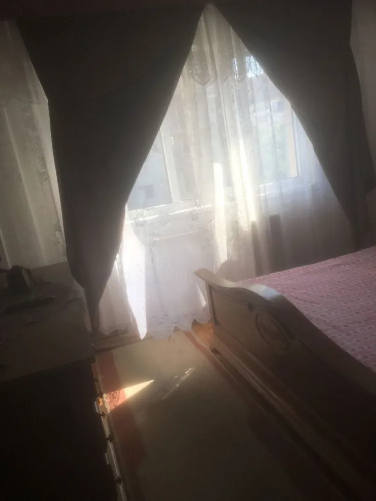 Ag BRASADAS vinde ap. 4 cam 93mp la etajul 3 în Carpați 2. - Agenția BRASADAS vinde apartament cu patru camere situat la etajul 3 în Carpați 2. www.brasadas.com.