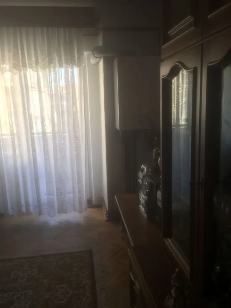 Ag BRASADAS vinde ap. 4 cam 93mp la etajul 3 în Carpați 2.