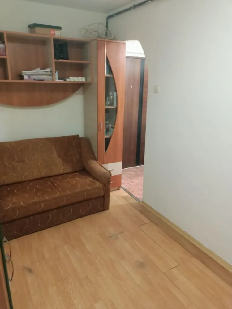 Timpuri noi, Vitan - Garsoniera confort 3, parter, suprafata 14.5mp, parter, bloc fara subsol, centrala termica. Bloc anvelopat in 2010. Se vinde exact asa cum se prezinta in poze. Imobilul se afla pe str Foisorului.