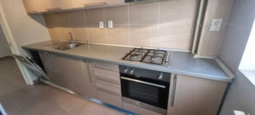 Inchiriez apartament 2 camere Metrou Stefan cel Mare