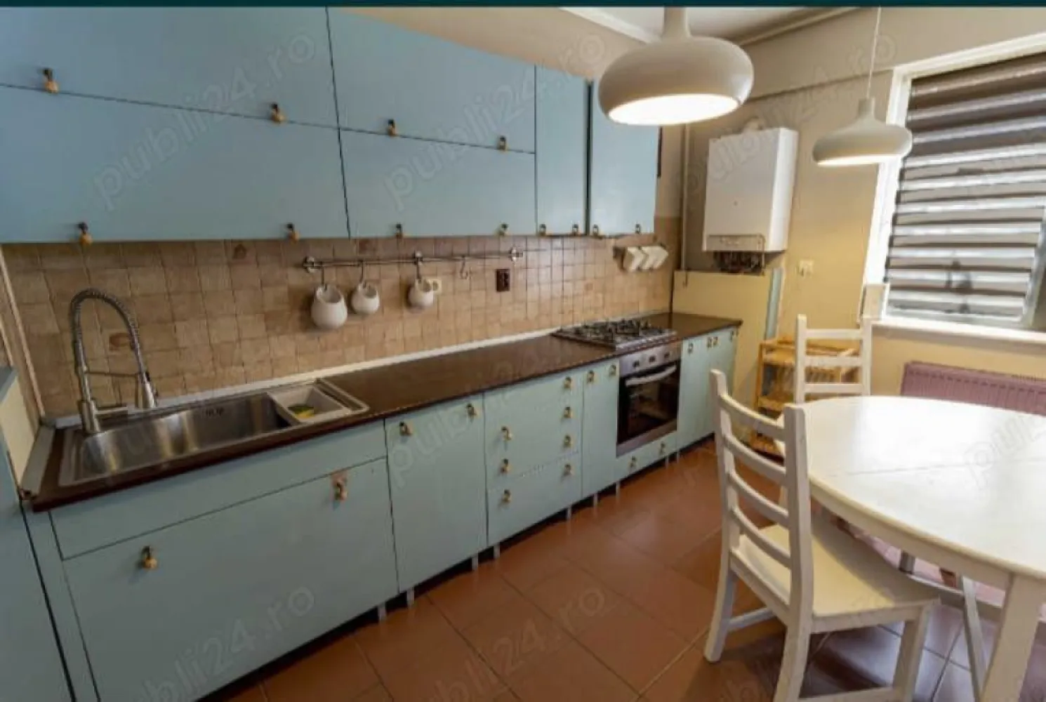 Apartament 3 camere ,metrou straulesti cu parcare.