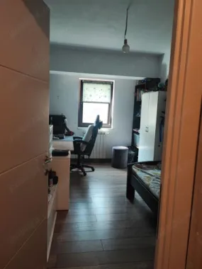 Ag BRASADAS vinde ap. 3 cam. in Complexul Newton Tătărași.