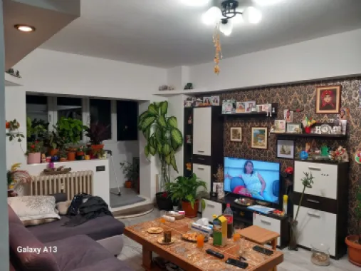 Ag BRASADAS vinde ap 2 cam etaj 8/8 zona IRA.