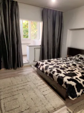 Vand apartament 3 camere