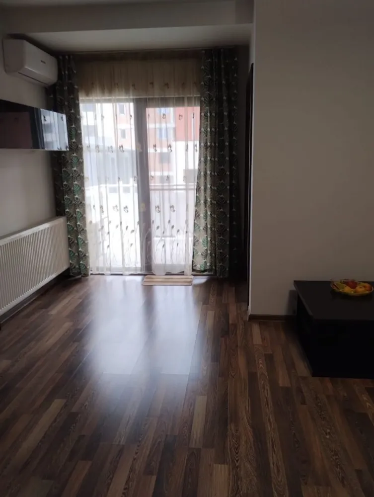 Ag BRASADAS închiriază ap 2 cam Etaj2/3 din 2010 sup. 65mp - Agenția BRASADAS închiriază apartament cu doua camere în sectorul 6, la 5 minute de statia de metrou LUJERULUI, 5 minute pana la Mall Plazza, situat la etajul 2/3 cu suprafata utila de 65mp. Apartamentul a fost construit în anul 2010, are bucataria inchisa, balconul deschis si geam la baie. Nu se accepta animale de companie, studenți și fumatul în apartament.