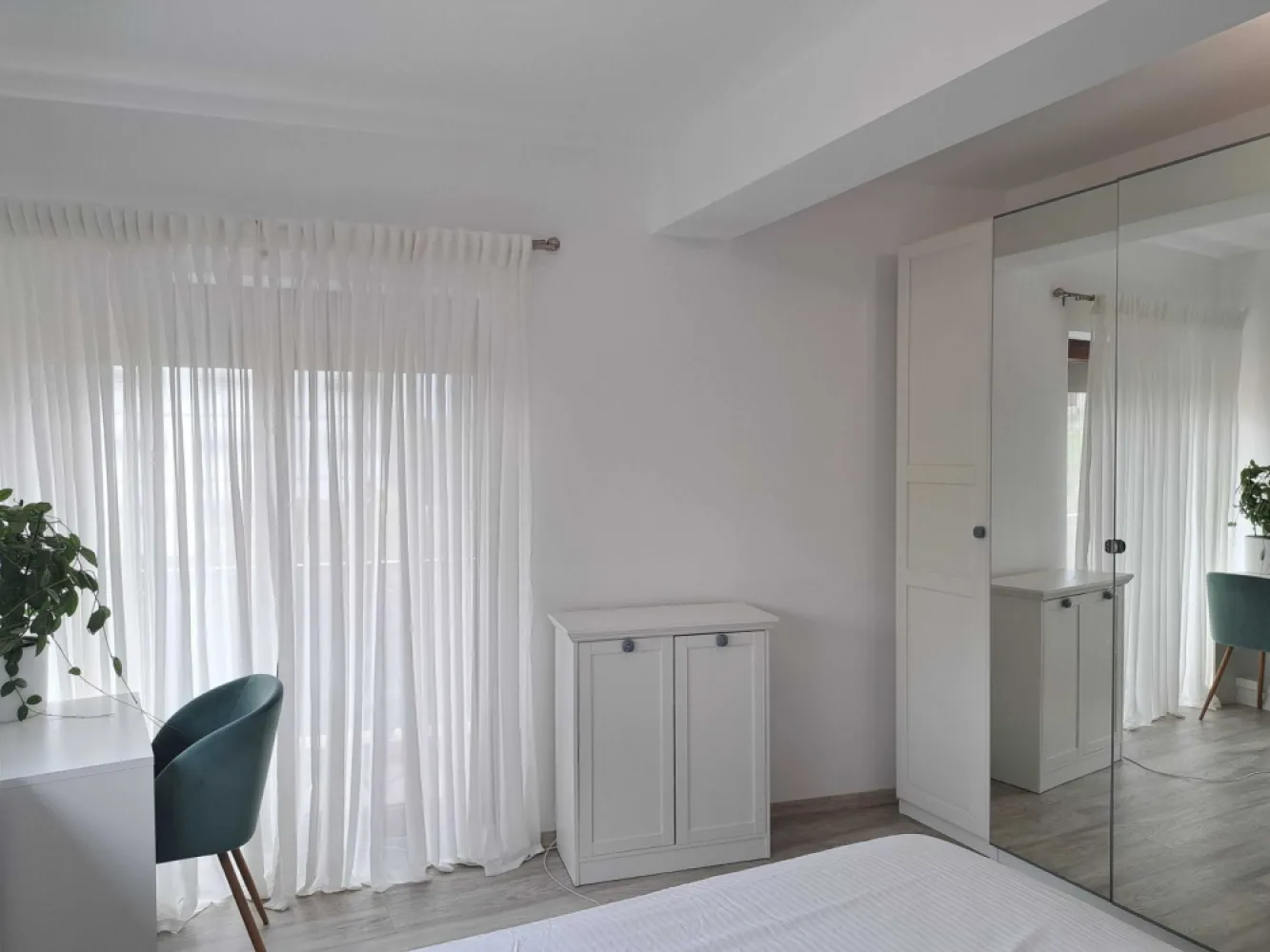 Proprietar vand ap 3 camere+parcare Titan/Nicolae Grigorescu/Parc IOR