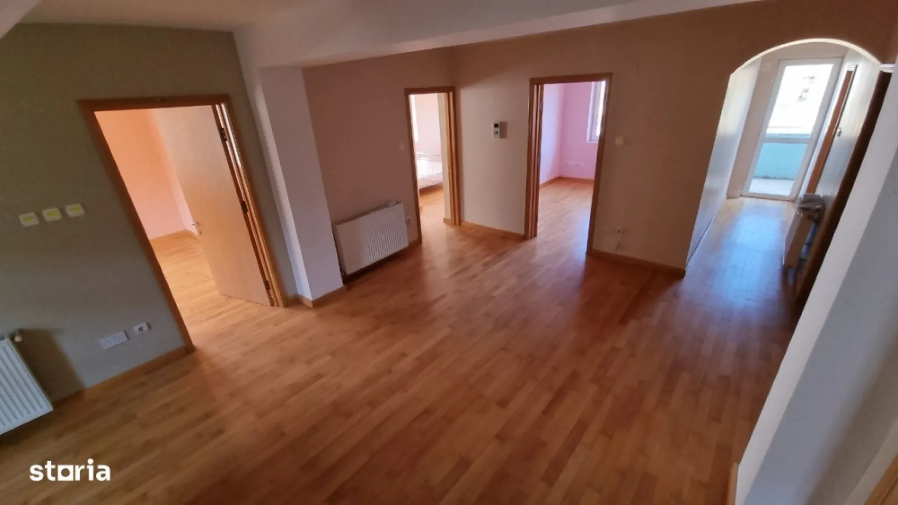 Chirie sau Vânzare - Vila Mare 3 Apartamente + Buncăr – Privat Afacere