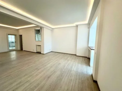 Apartament de vanzare 3 camere Calea Victoriei!