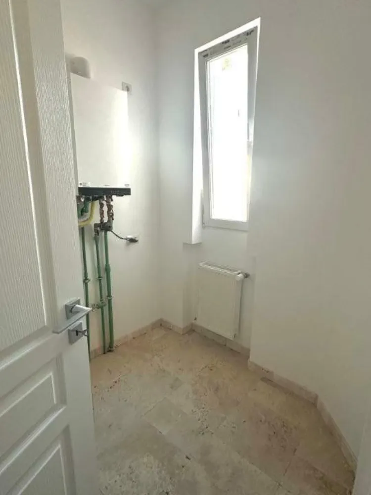 Apartament de vanzare 3 camere Calea Victoriei!