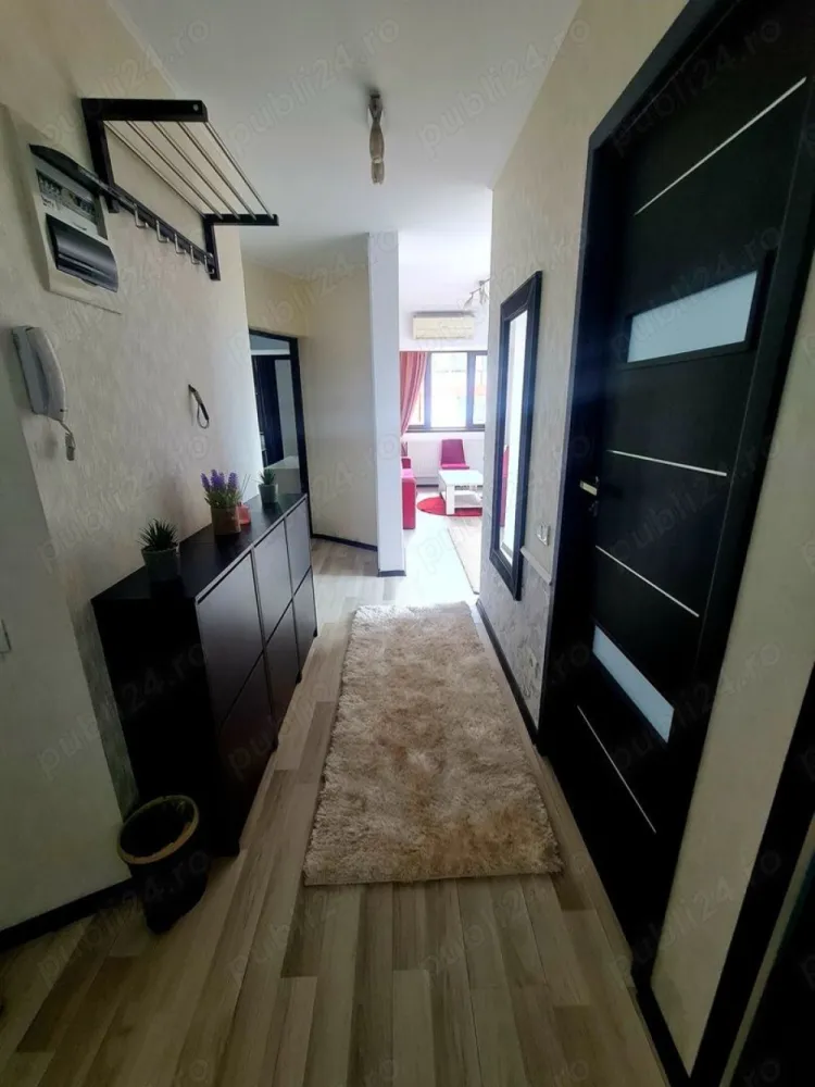 Apartament 3 Camere Barbu Vacarescu | Floreasca | Direct Proprietar - irect Proprietar ofer spre vanzare un apartament cu 3 camere, situat intr-o zona linistita, aproape de multe zone de interes. Apartamentul se afla pe strada Vrancioaia Nr. 7. Apartamentul se afla la etajul 3 din 4. Blocul nu dispune de lift. Vecinatati : - Parcul Verdi 350m ,Parcul Tei 1.1 km, Parcul Floreasca 1.3 km. - Tramvai Barbu Vacarescu 350m. - RATB 350m. Apartamentul are centrala proprie si este complet utilat, este total igienizat, pregatit pentru mutat. Zona este una foarte linistita, vecinii sunt de o buna calitate, pe scurt este un apartament ce va deveni caminul calduros pe care il doriti.