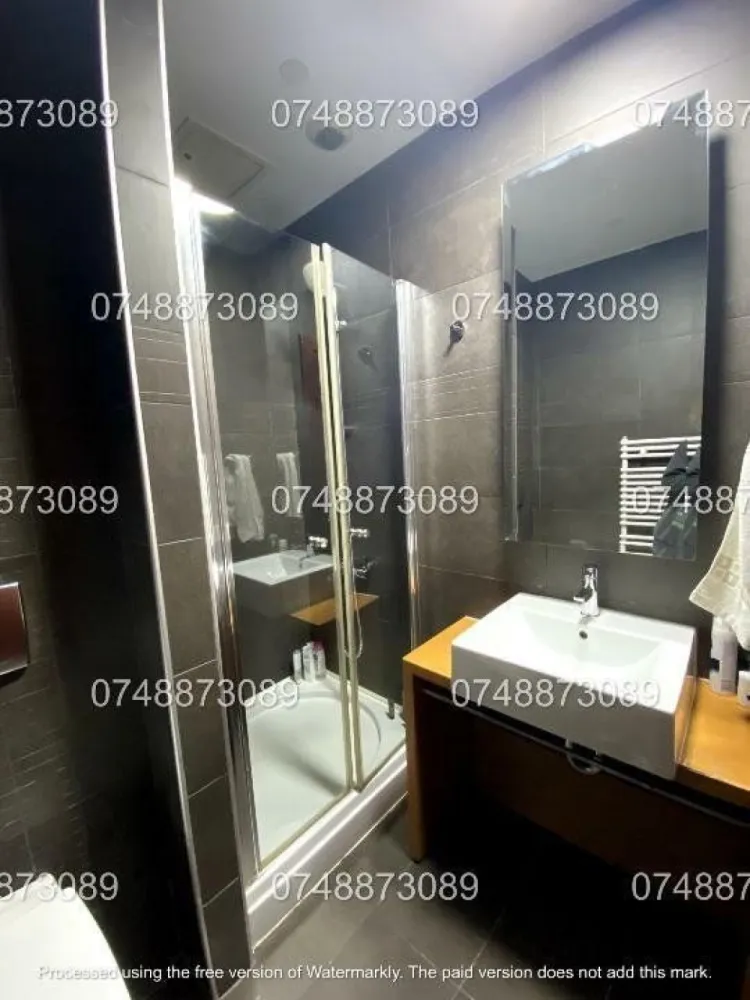 Ap 3 Camere Incity Residence Tip A - Proprietar, vand un apartament modern cu 3 camere, situat în complexul exclusivist InCity Residence, pe Calea Dudeşti nr. 188. Imobilul este amplasat într-un bloc cu 17 etaje, construit în anul 2009, iar apartamentul se află la parter. Caracteristici apartament: Suprafaţă utilă: 102 mp + balcoane aprox 13mp Compartimentare: Decomandat Camere: 3 Băi: 2 Balcoane: 2 balcoane ideale pentru relaxare Încălzire: Centrală termică bloc Facilităţi ale complexului şi zonei: Transport: Metrou Dristor 1 la doar 7-8 minute de mers pe jos, tramvai şi staţii STB în apropiere Fitness şi relaxare: Sală de fitness la parterul blocului alaturat, multiple spaţii verzi şi locuri de odihnă Comodităţi: McDonald's şi diverse magazine, farmacii şi spital în apropiere Educaţie: Şcoala gimnazială nr. 80, grădiniţe şi licee în zonă Restaurante şi divertisment: Diverse opţiuni de restaurante în imediata vecinătate Avantaje suplimentare: Siguranţă: Complexul dispune de pază permanentă şi acces controlat Acces facil: Loc dublu de parcare disponibil spre vanzare Preţ: 240.000â‚Ź (vândut pe SRL 200+TVA) Pentru mai multe detalii şi programări la vizionare, vă rugăm să ne contactaţi.