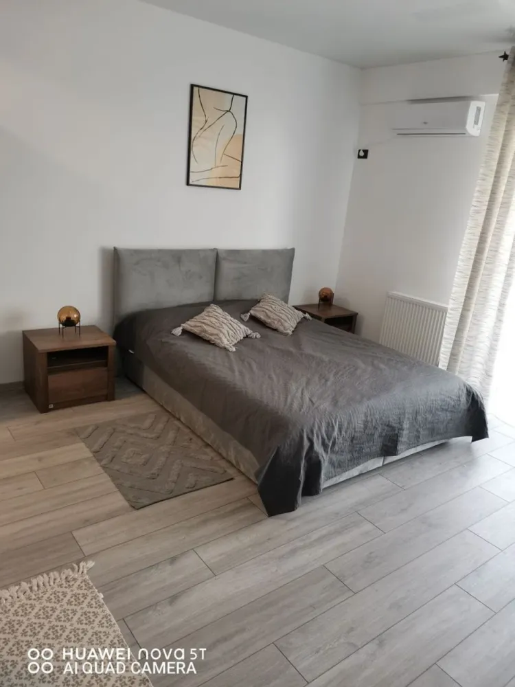 Garsonieră Mamaia Nord - Vând garsoniera nouă complet utilată într-un complex rezidențial situat în Mamaia Nord, Strada D10, la 150m de plajă, etaj 6din 8+1,cu piscină proprie, balcon. Complex Almar Luxury!Blocul a fost terminat în luna mai 2022!