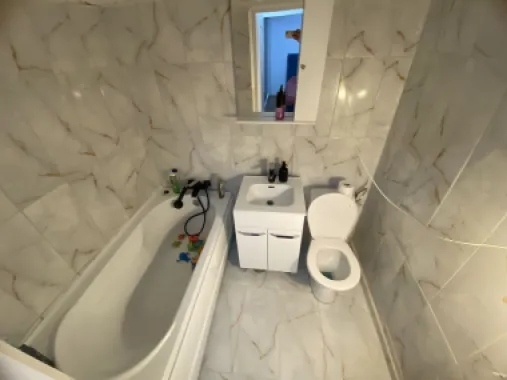 Vând apartament