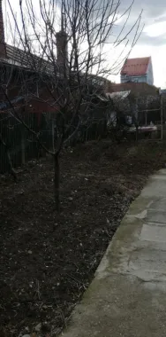 Casa de vânzare cu teren