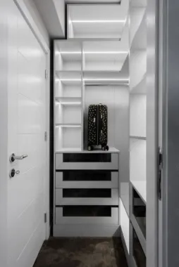 Vând apartament 3 camere complet mobilat și utilat