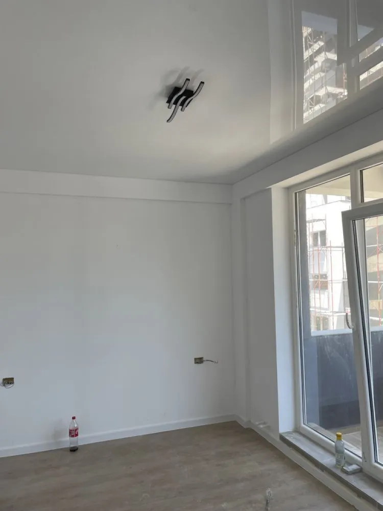 Apartament 2 camere lidl navodari mamaia nord - Lift. Parcari suficiente. Peste strada de lidl navodari. Apa, canal , gaze. Curent . Incalzire. 40 mp.+ 10 mp balcon. Totul nou.schimb variante imobiliare bucuresti