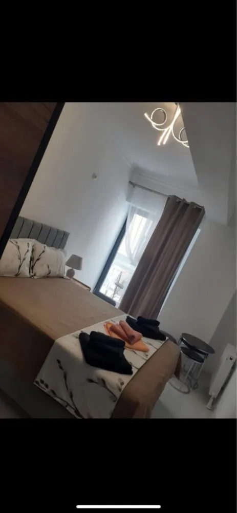Apartament Solid House Residence Mamaia - Complex Solid House Residence O Baie O Bucătărie Dormitor cu bat dublu Living cu canapea extensibila Balcon cu vedere la lac Loc de parcare cu telecomanda pentru bariera 57 mp2 etaj 3