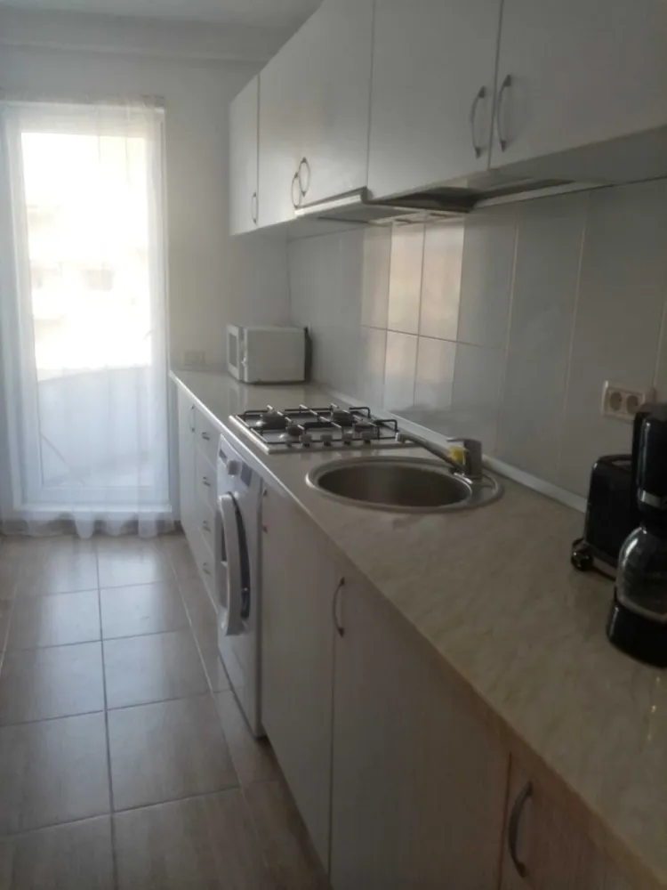 Proprietar -Vând apartament spațios la mare