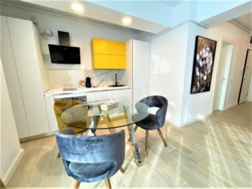 Proprietar vând Apartament 2 camere lângă plaja