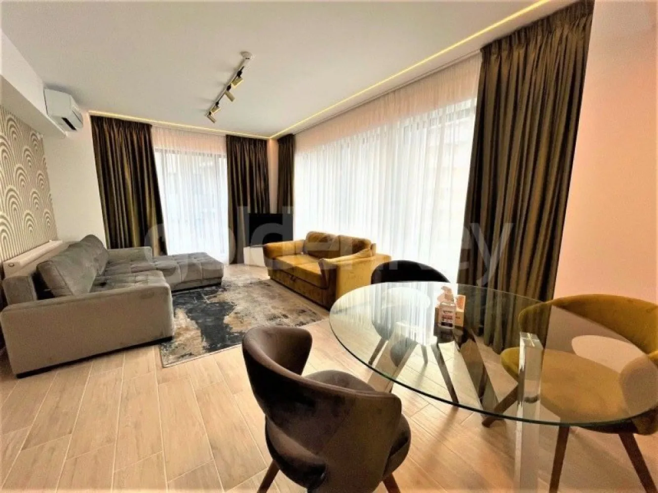 Proprietar vând Apartament 2 camere lângă plaja