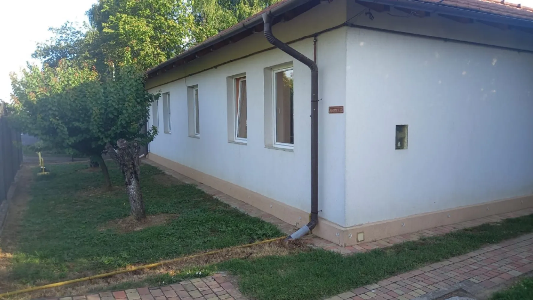 Ag EUROPA vinde casa individuala 4 cam 8 ari zona TITULESCU. - Agenția EUROPA vinde casa individuala cu 4 camere și teren 8 ari în zona TITULESCU.